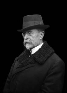 https://upload.wikimedia.org/wikipedia/commons/0/02/Tom%C3%A1%C5%A1_G_Masaryk1918.jpg